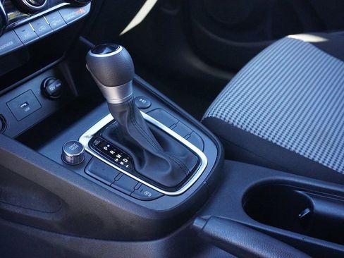 Used 2023 Hyundai Kona SE w/ Cargo Package image 46