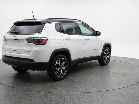 Used 2025 Jeep Compass Limited AWD/4WD image 9