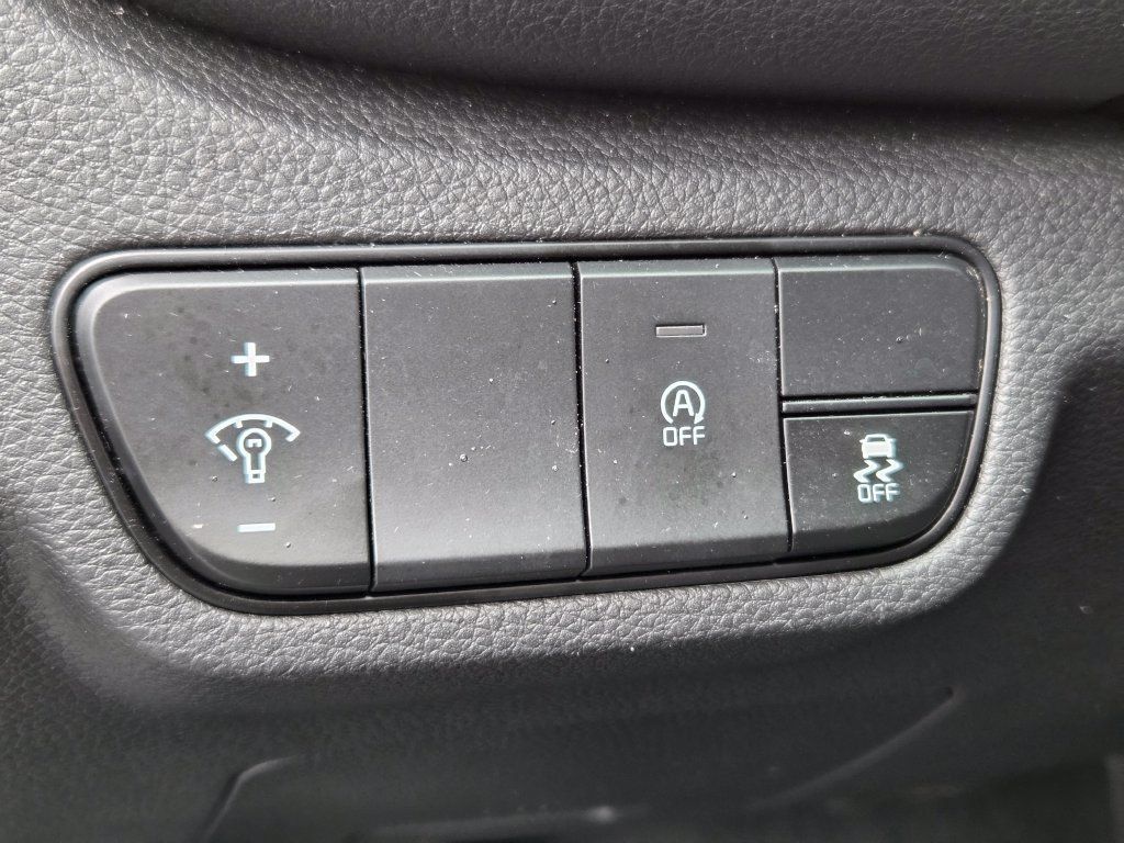 Used 2024 Kia Seltos S AWD/4WD image 31