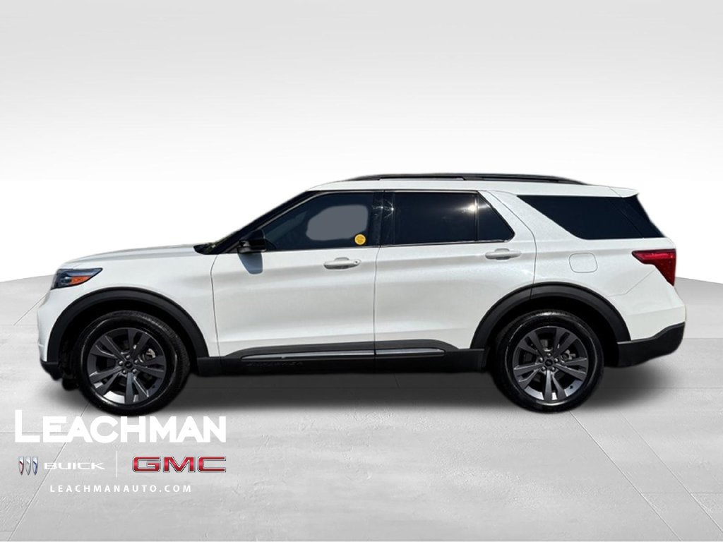 Used 2023 Ford Explorer XLT w/ Equipment Group 202A AWD/4WD image 7