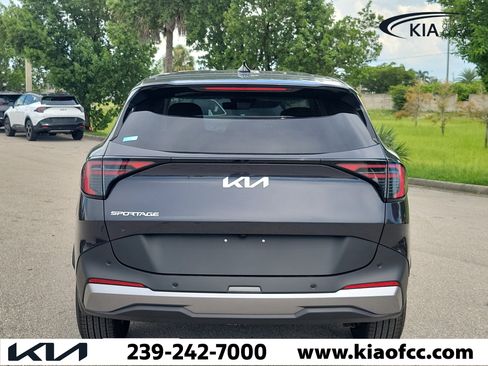 New 2026 Kia Sportage EX FWD image 5
