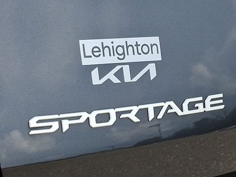 Used 2023 Kia Sportage EX AWD/4WD image 29
