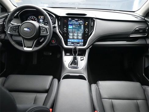 Used 2025 Subaru Outback Touring image 9