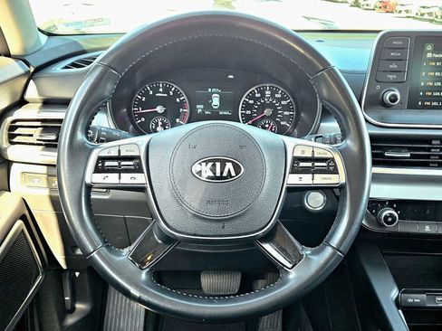 Used 2021 Kia Telluride LX image 23