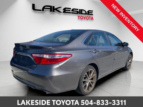 Used 2015 Toyota Camry XSE w/ Moonroof Package image 7
