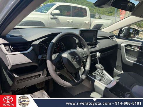 Certified 2022 Toyota RAV4 XLE w/ Convenience Package AWD/4WD image 8