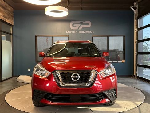 Used 2020 Nissan Kicks SV FWD image 8