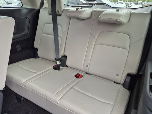 Certified 2023 Nissan Pathfinder SL AWD/4WD image 22