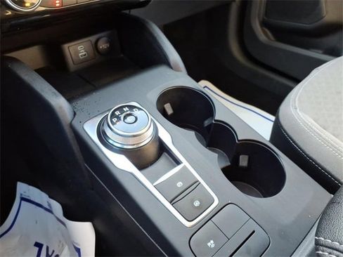 Used 2022 Ford Escape SE w/ Convenience Package image 19