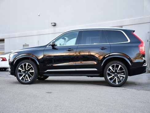 Certified 2023 Volvo XC90 B5 Plus w/ Protection Package Premier image 4