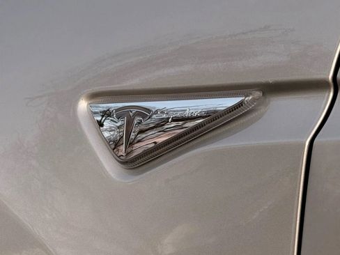 Used 2016 Tesla Model X Performance image 22