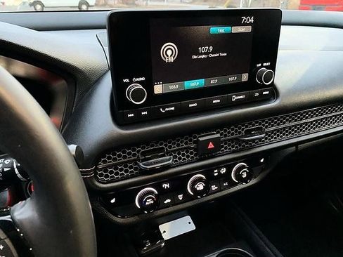 Used 2024 Honda HR-V Sport image 4