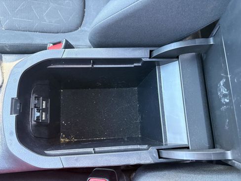 Used 2019 Toyota RAV4 XLE w/ Convenience Package image 15