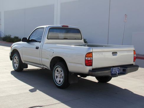 Used 2002 Toyota Tacoma 2WD Regular Cab image 7