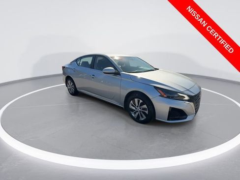 Certified 2023 Nissan Altima 2.5 S image 2