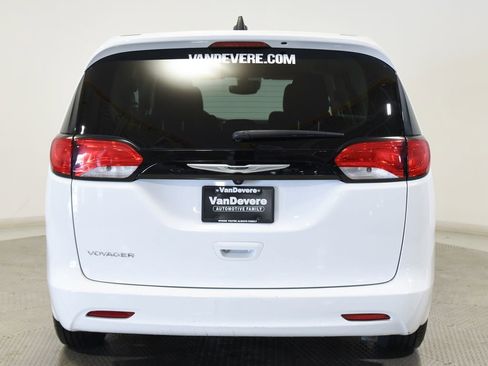 Used 2024 Chrysler Voyager LX FWD image 12