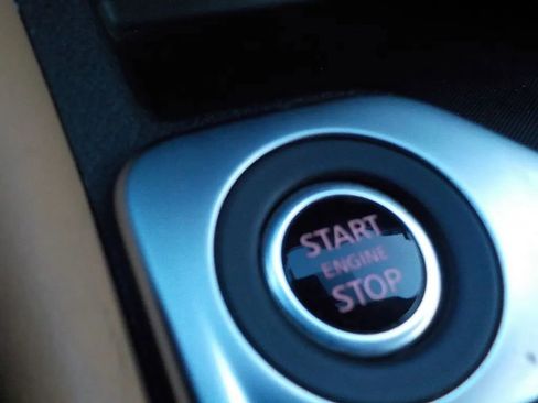 Used 2024 Nissan Sentra SV w/ SV Premium Package image 19