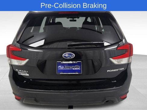 Used 2021 Subaru Forester Premium AWD/4WD image 4