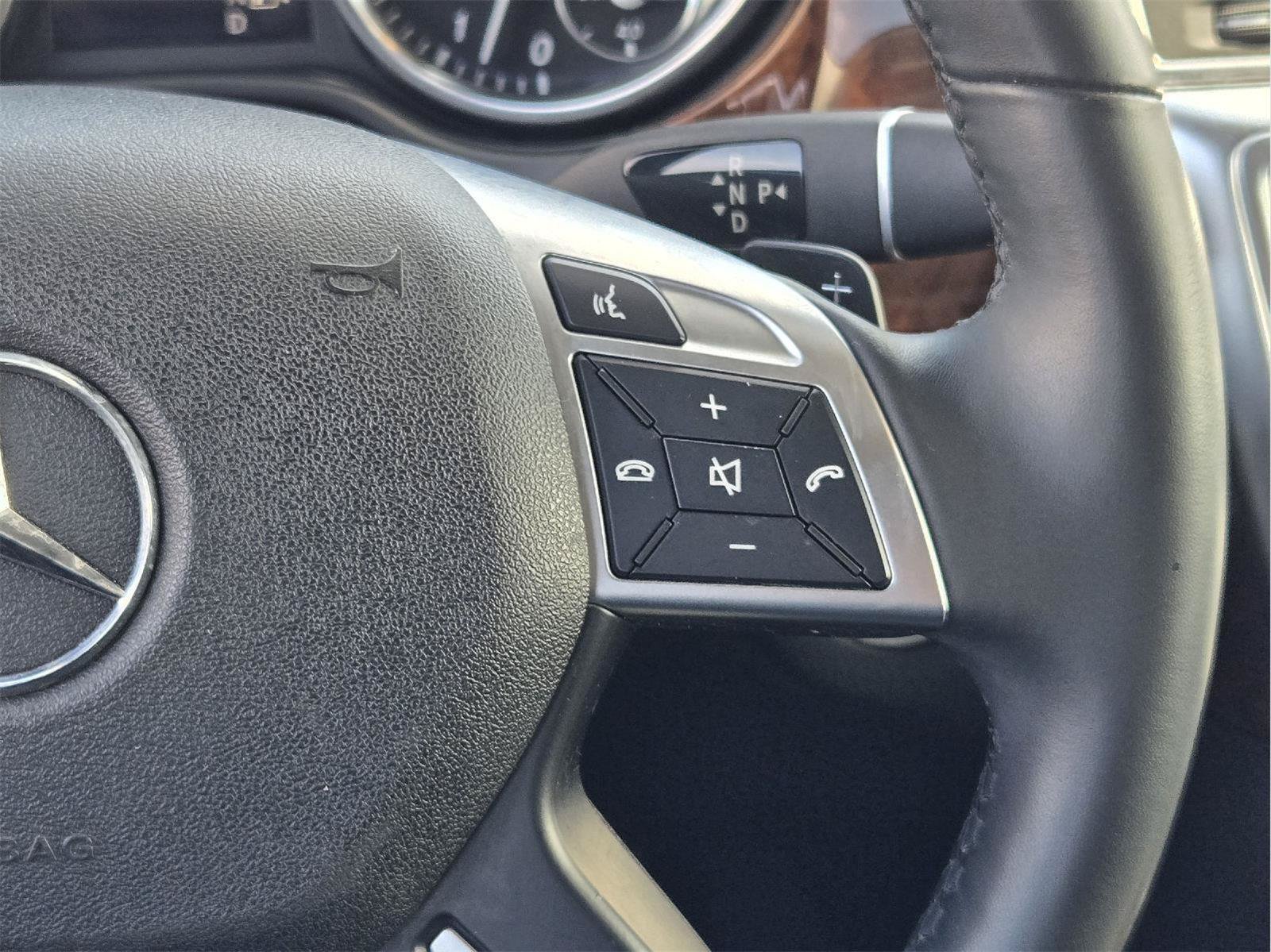 Used 2015 Mercedes-Benz GL 450 4MATIC image 36