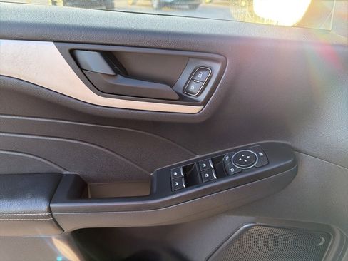 Used 2022 Ford Escape SE image 14