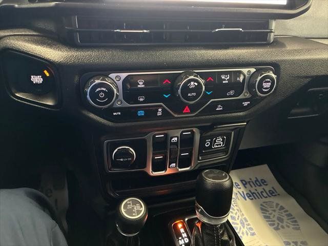 Certified 2024 Jeep Wrangler Unlimited AWD/4WD image 45