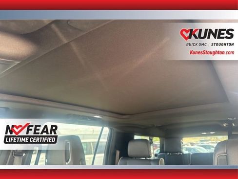 Used 2023 Cadillac Escalade ESV Sport AWD/4WD image 20