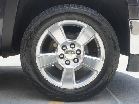 Used 2015 Chevrolet Silverado 1500 LT AWD/4WD image 39