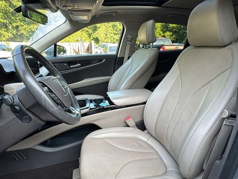 Used 2021 Lincoln Nautilus Reserve AWD/4WD image 11