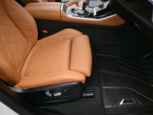 Used 2023 BMW X5 xDrive40i w/ Premium Package image 26