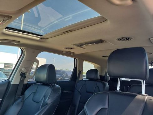 Used 2025 Kia Telluride S AWD/4WD image 20