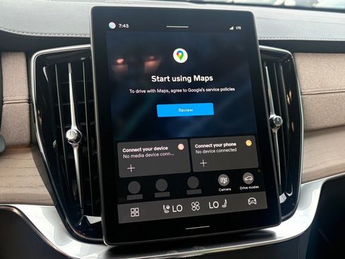 New 2026 Volvo XC90 B6 Ultra w/ Lounge Package image 14