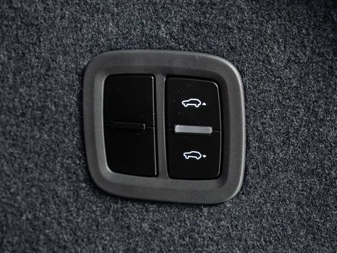 New 2026 Porsche Cayenne S AWD/4WD image 32