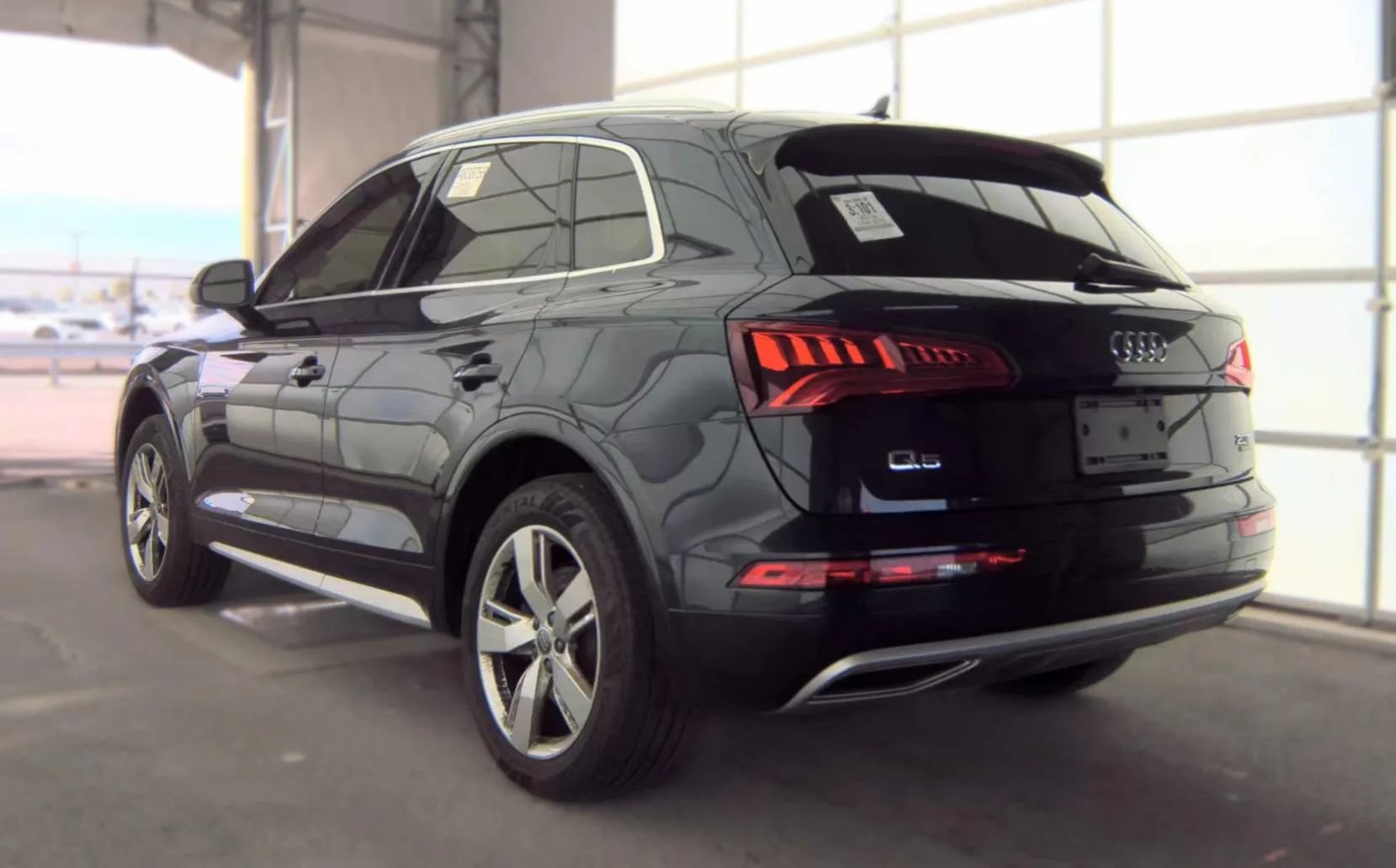 Used 2018 Audi Q5 2.0T Premium Plus w/ Premium Plus Package AWD/4WD image 6