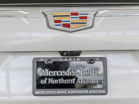 Used 2023 Cadillac Escalade Premium Luxury AWD/4WD image 15