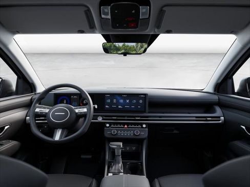 New 2026 Hyundai Tucson SE image 11