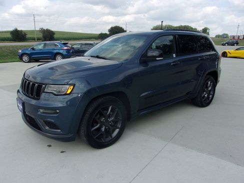 Used 2019 Jeep Grand Cherokee Limited X AWD/4WD image 5