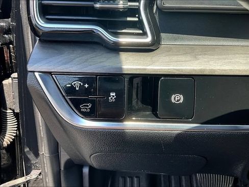 Certified 2023 Kia Sportage X-Line w/ X-Line Premium Package AWD/4WD image 15