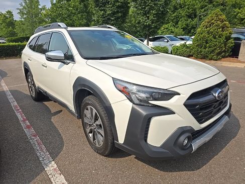 Used 2023 Subaru Outback Touring XT AWD/4WD image 2