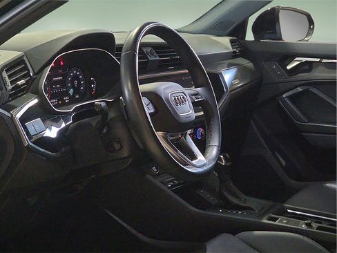 Used 2023 Audi Q3 2.0T Premium w/ Black Optic Sport Package image 21