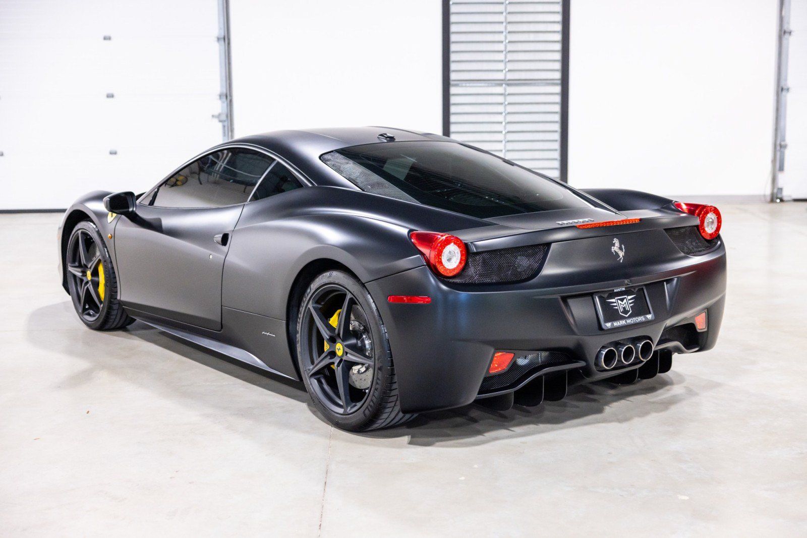Used 2011 Ferrari 458 Italia Coupe RWD image 7