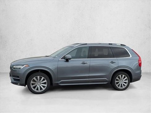 Used 2018 Volvo XC90 T6 Momentum w/ Convenience Package image 2