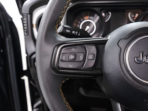 Used 2024 Jeep Wrangler Unlimited Sport AWD/4WD image 11