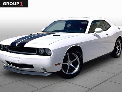 Used 2010 Dodge Challenger SE