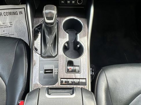 Used 2021 Toyota Highlander Platinum AWD/4WD image 14