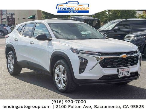 Used 2024 Chevrolet Trax LS FWD image 5