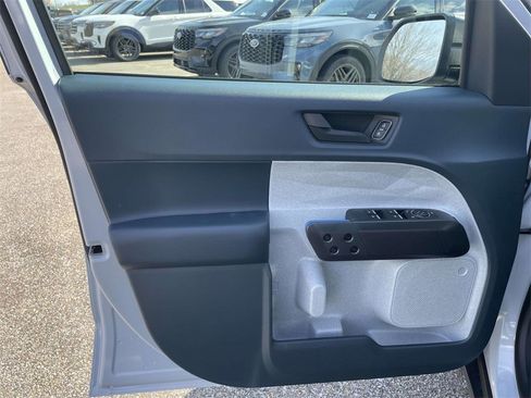 New 2026 Ford Maverick XLT image 15