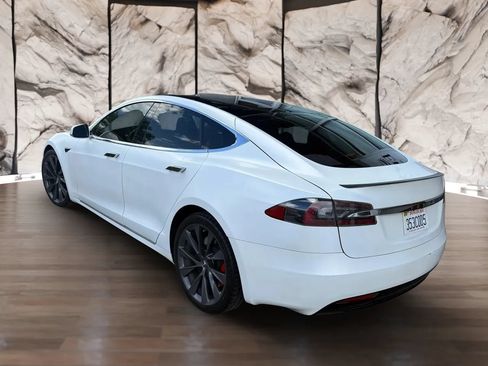 Used 2020 Tesla Model S Performance AWD/4WD image 5
