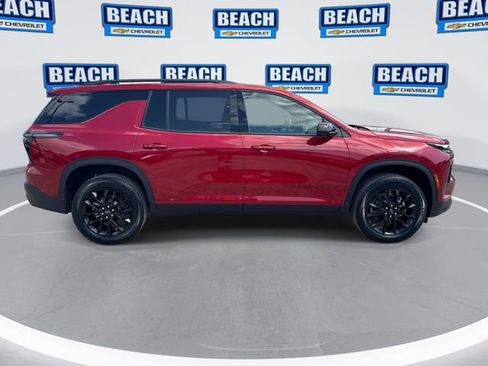 New 2026 Chevrolet Traverse LT w/ Midnight/Sport Edition FWD image 9