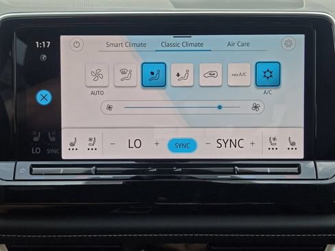 New 2026 Volkswagen Atlas Cross Sport SE FWD image 18
