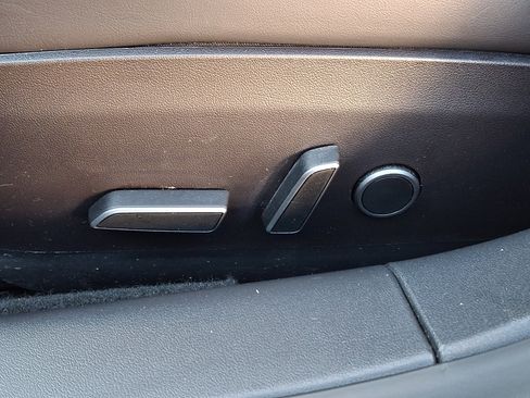 Used 2021 Tesla Model 3 Long Range image 31